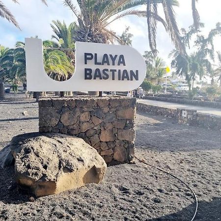 Playa Bastian First Line Of The Sea Apartment Costa Teguise Bagian luar foto