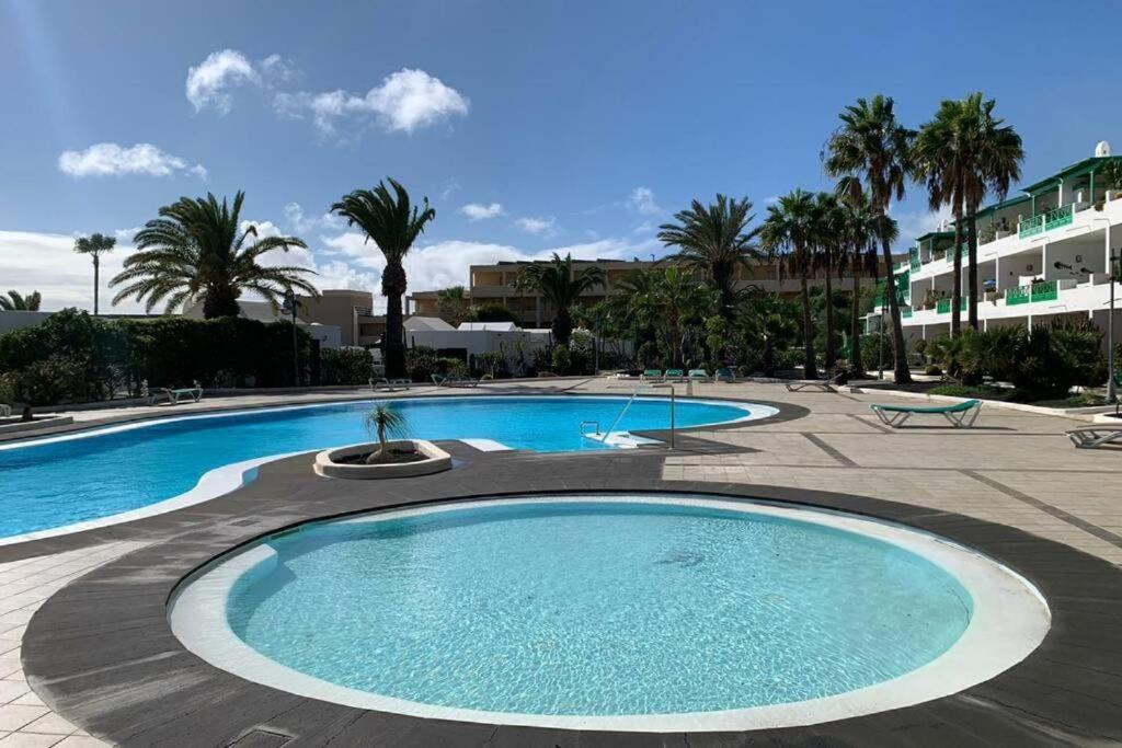 Playa Bastian First Line Of The Sea Apartment Costa Teguise Bagian luar foto